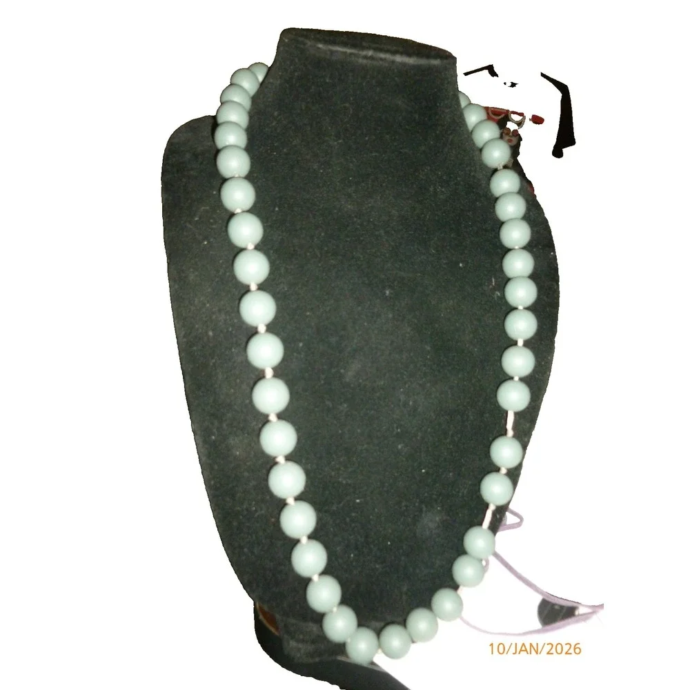 Vintage Style Matte Sage Green‎ Knotted Bead Strand Necklace Barrel Clasp Long
